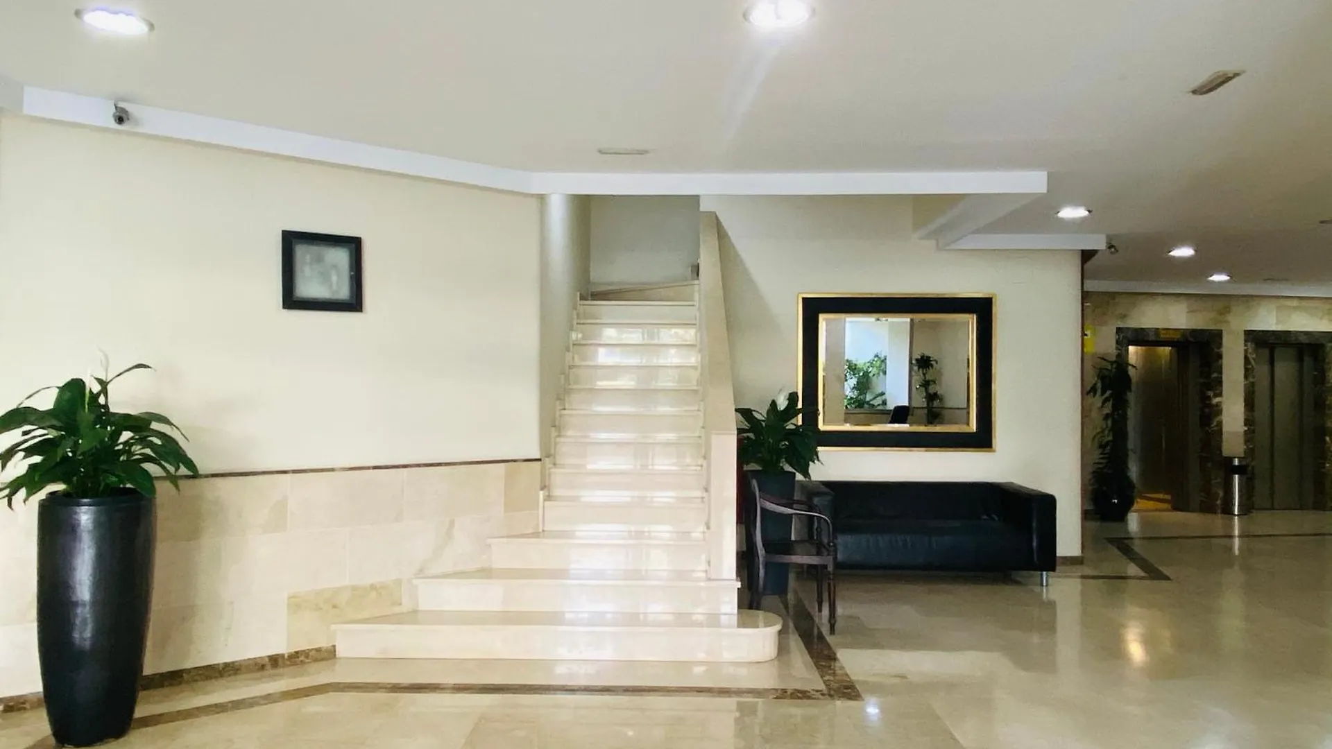 The First Line Of The Sea Apartment Marbella İspanya